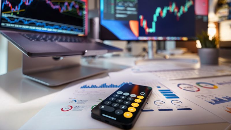 The Signal and the Noise: How Traders Are Learning to Navigate a Fragmented Information Landscape